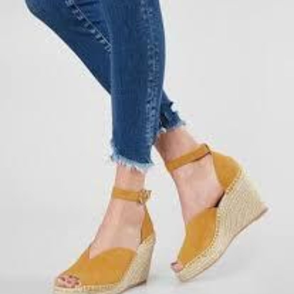 Seychelles suede espadrille wedges size 8